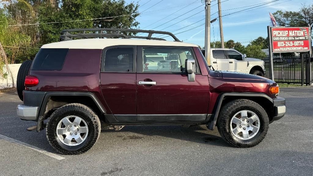 2007 Toyota FJ Cruiser - $11,900
