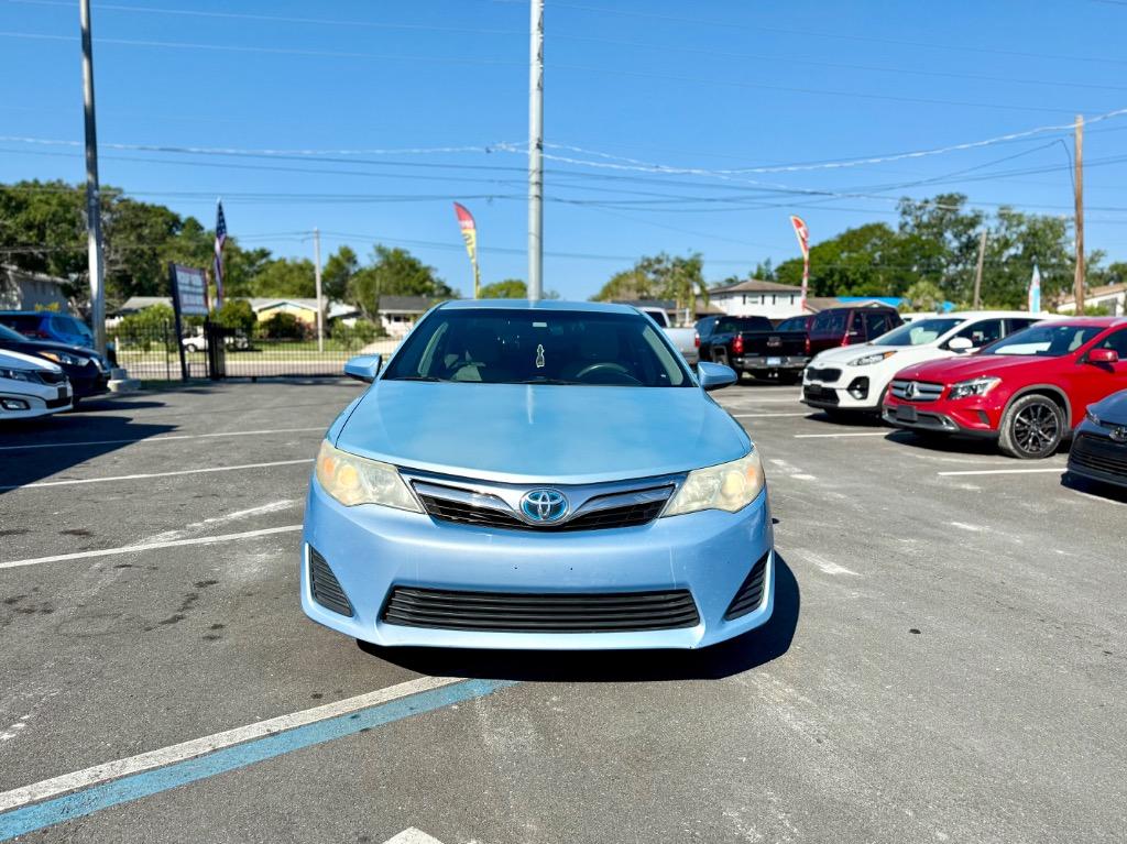 2014 Toyota Camry Hybrid LE photo