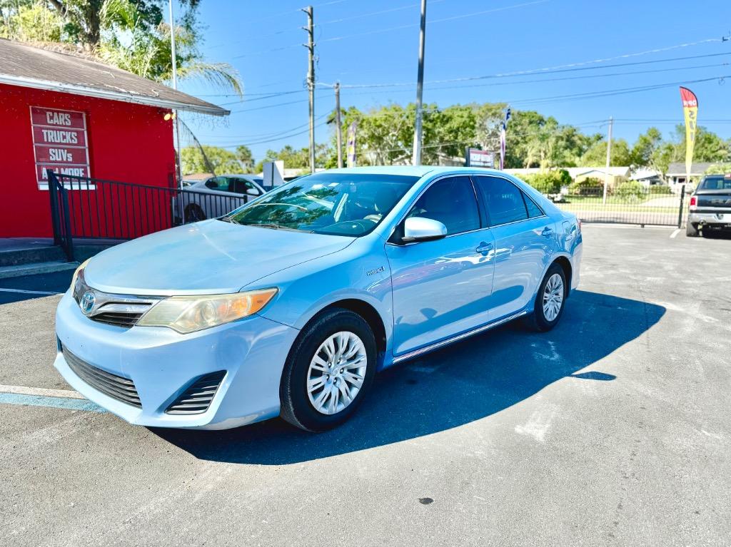 2014 Toyota Camry Hybrid LE photo