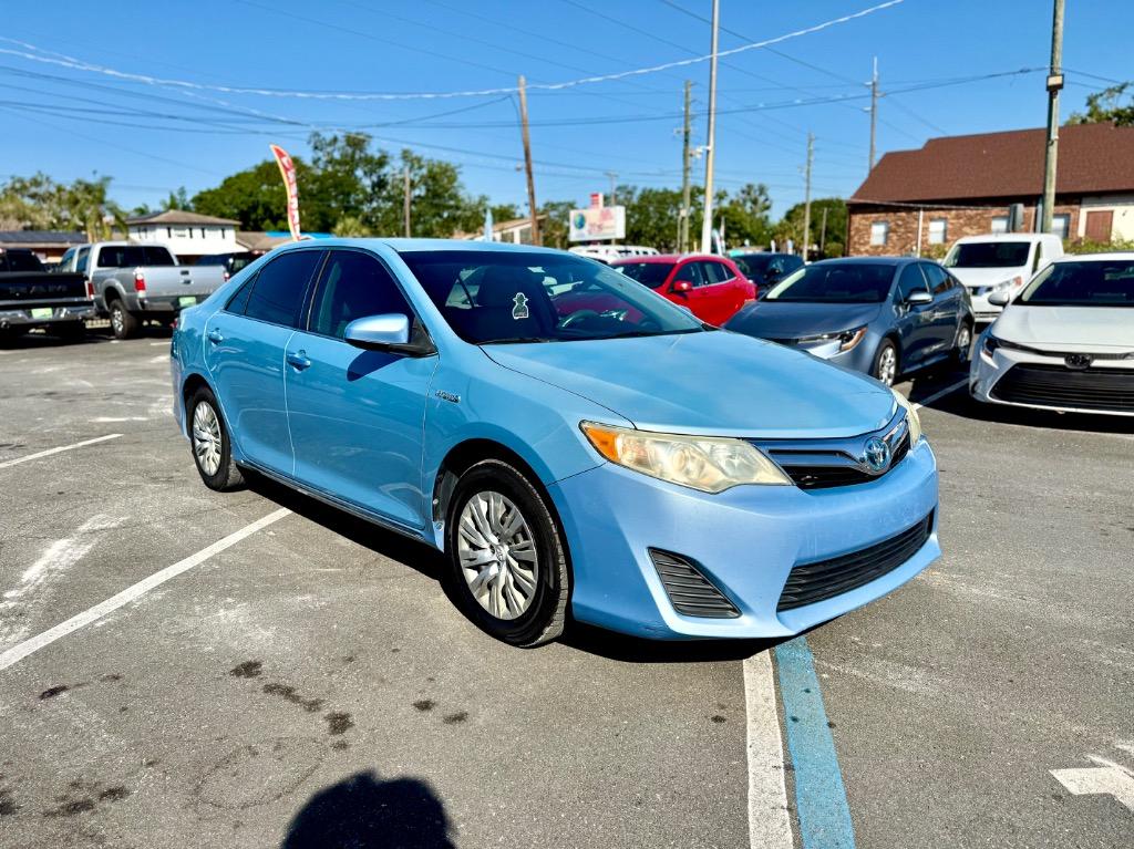 2014 Toyota Camry Hybrid LE photo