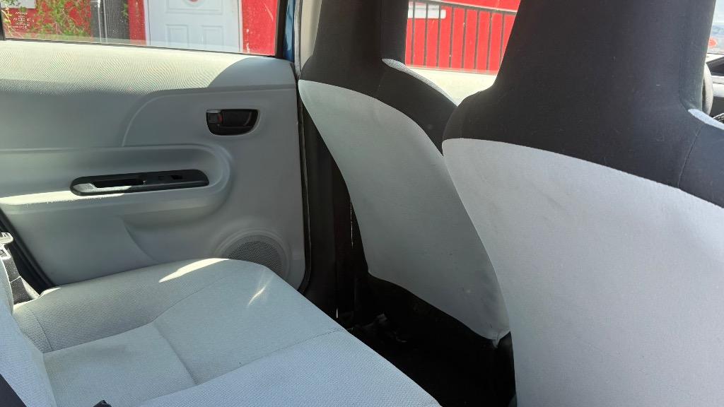 2014 Toyota Prius - $7,500