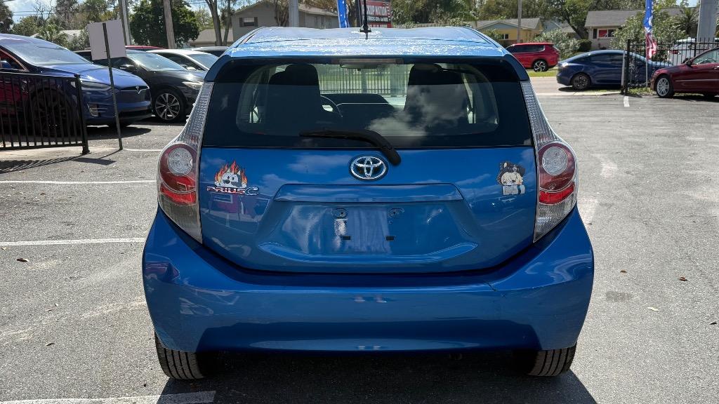 2014 Toyota Prius - $7,500