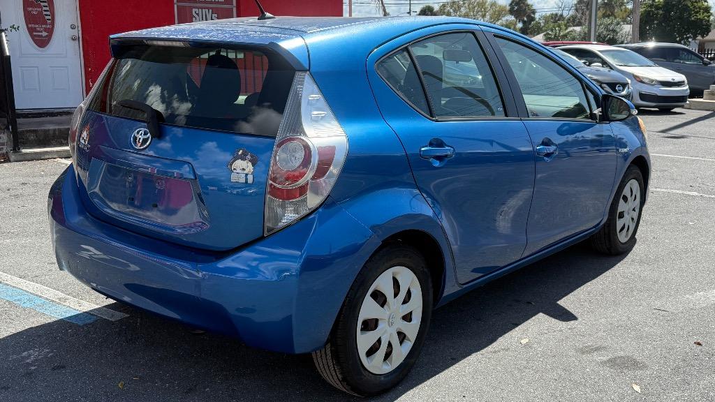 2014 Toyota Prius - $7,500