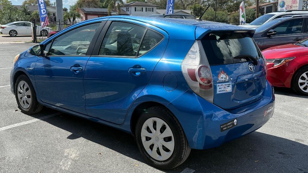 2014 Toyota Prius - $7,500