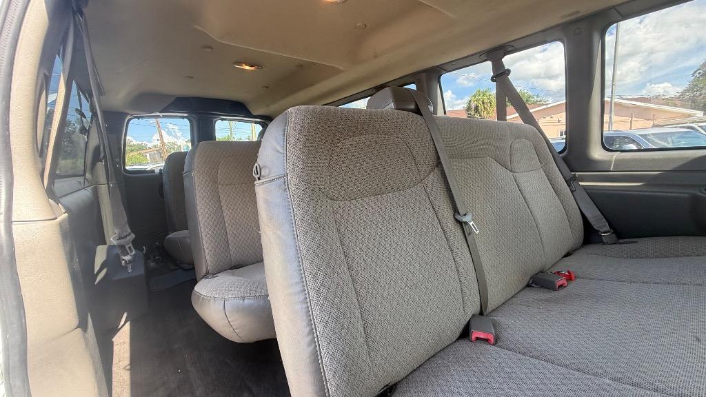 2016 Chevrolet Express - $19,900