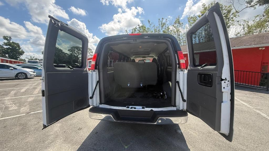 2016 Chevrolet Express - $19,900