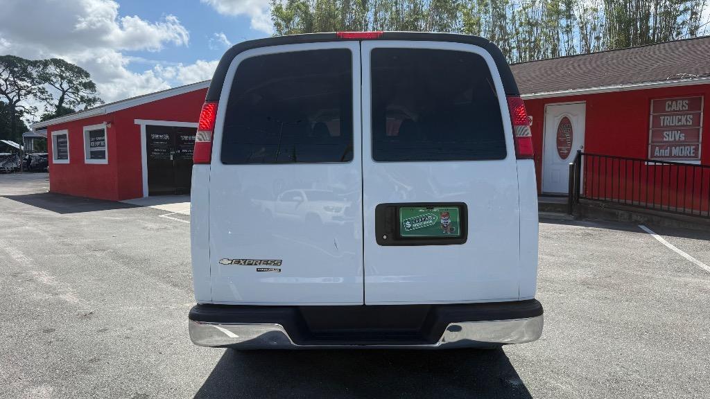 2016 Chevrolet Express - $19,900