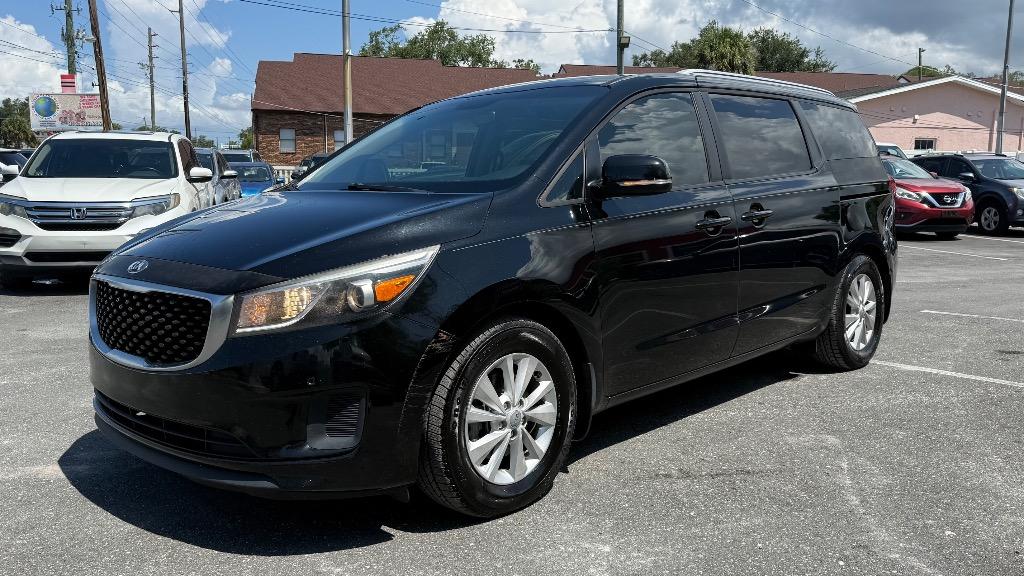 2016 Kia Sedona - $8,500