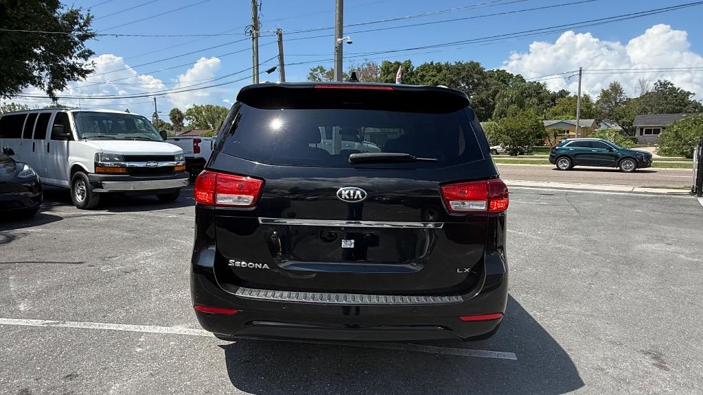2016 Kia Sedona - $8,500