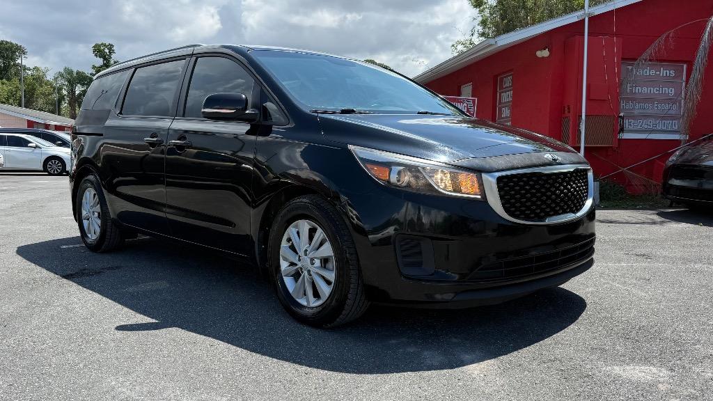 2016 Kia Sedona - $8,500