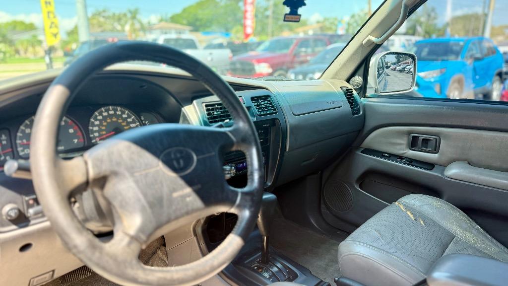 2002 Toyota 4Runner SR5 photo