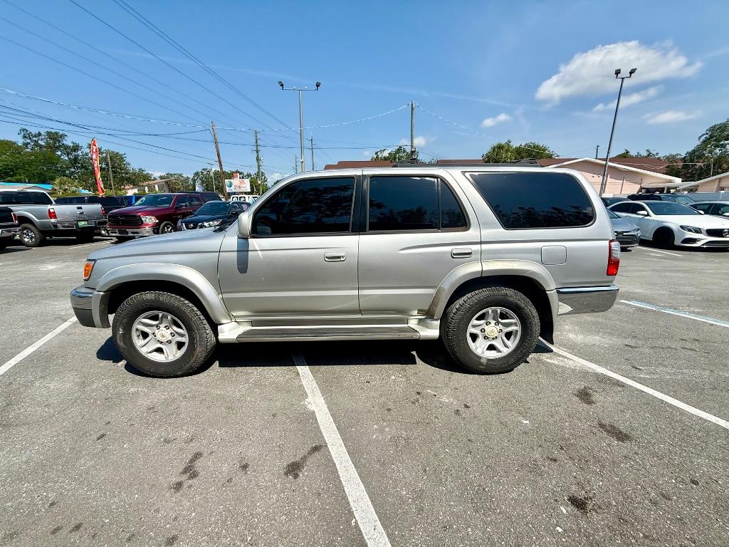 2002 Toyota 4Runner SR5 photo