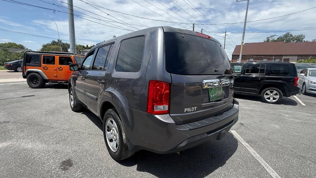 2015 Honda Pilot - $10,900