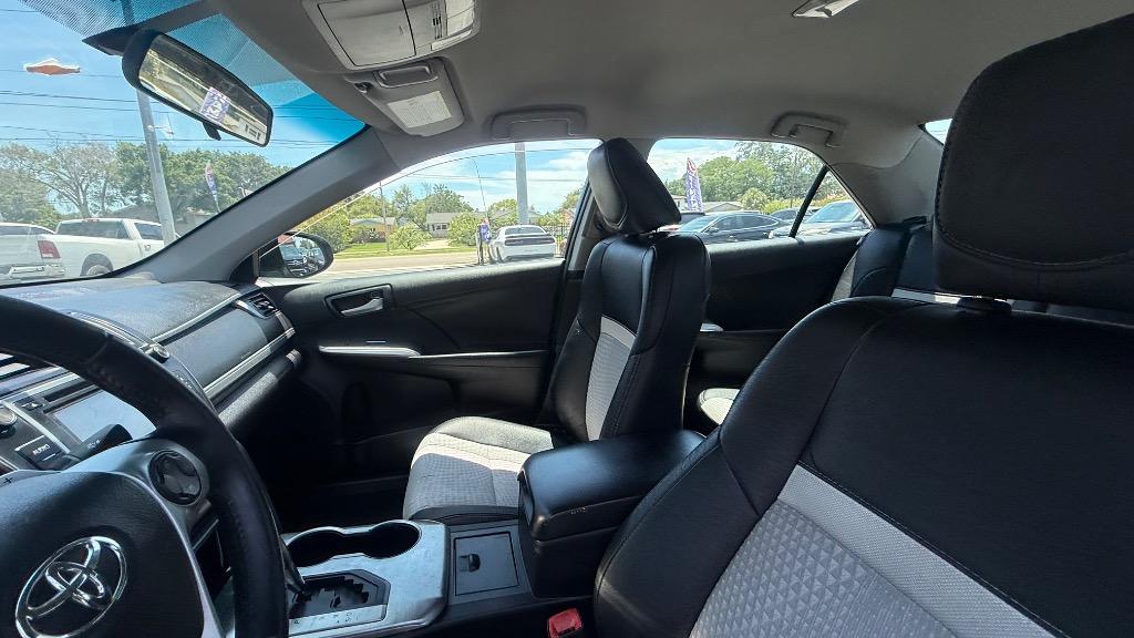 2014 Toyota Camry - $9,900