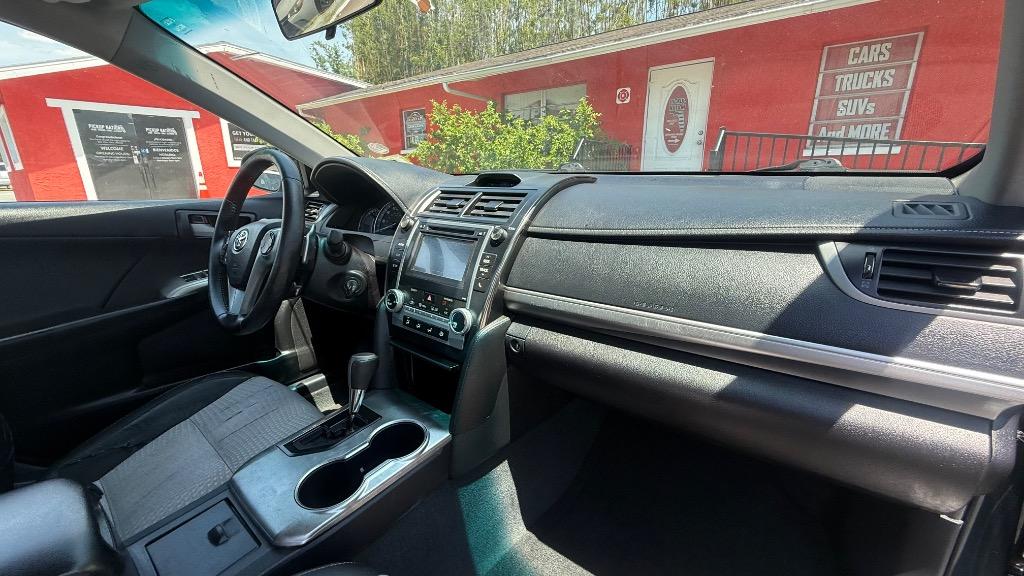 2014 Toyota Camry - $9,900