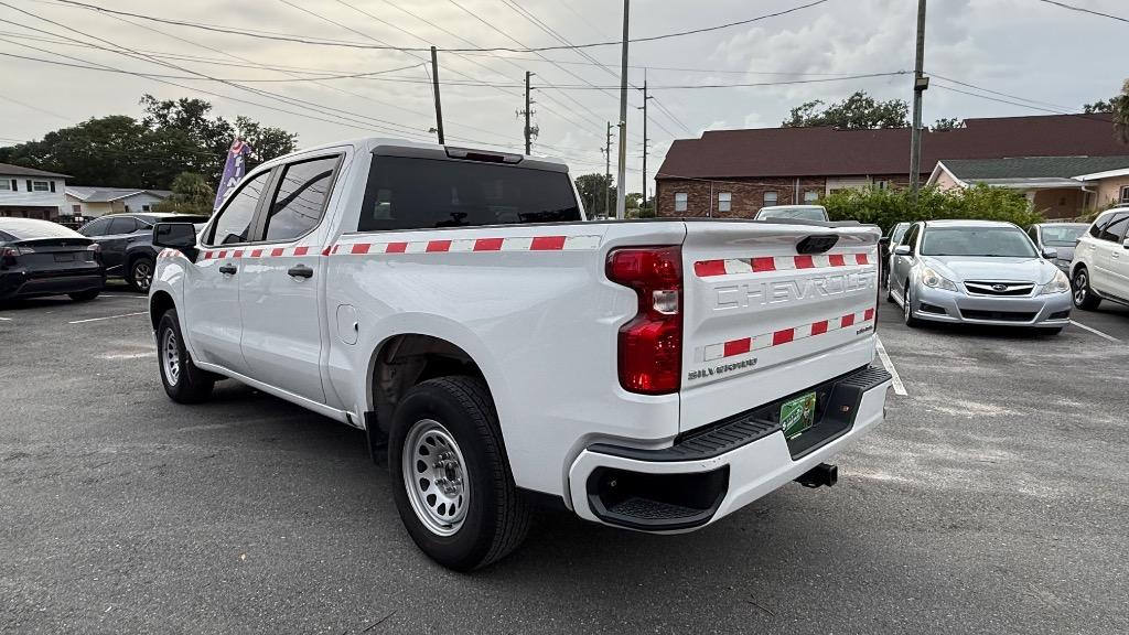 2022 Chevrolet Silverado - $27,900