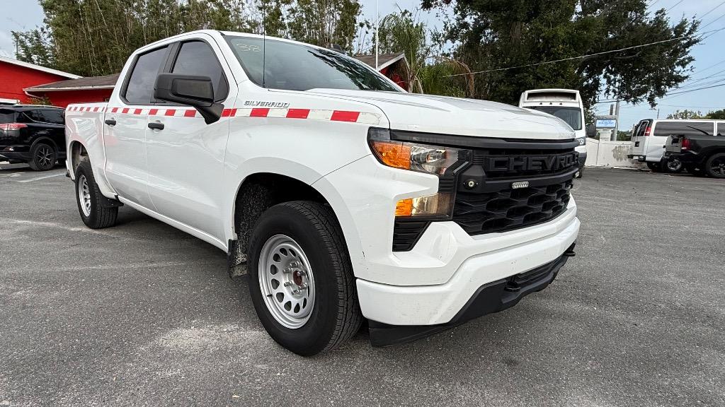 2022 Chevrolet Silverado - $27,900