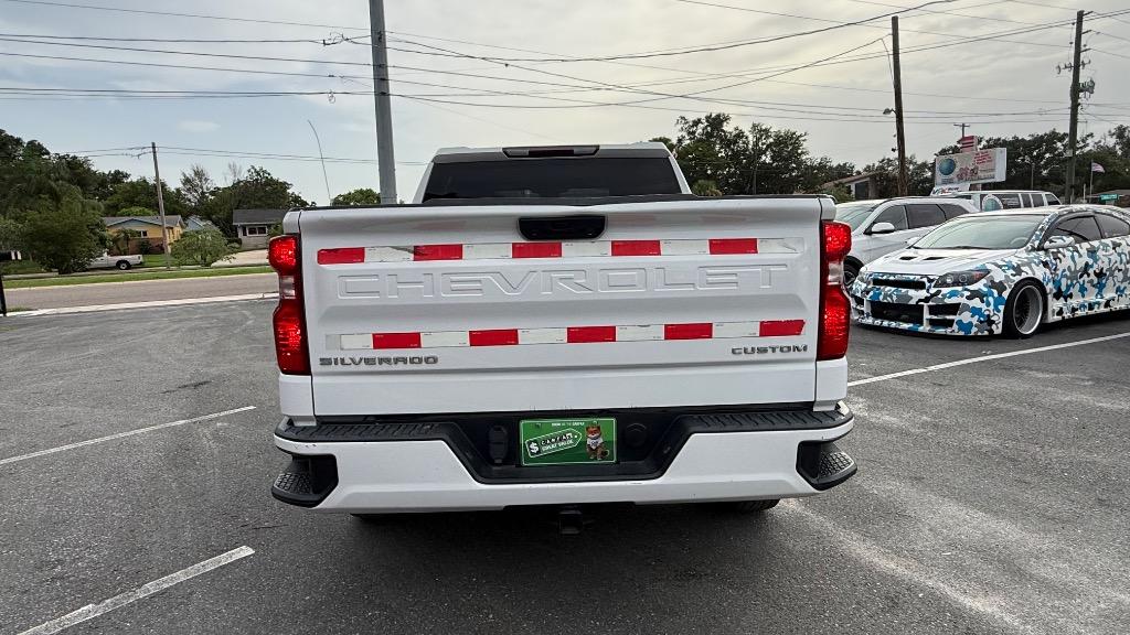 2022 Chevrolet Silverado - $27,900