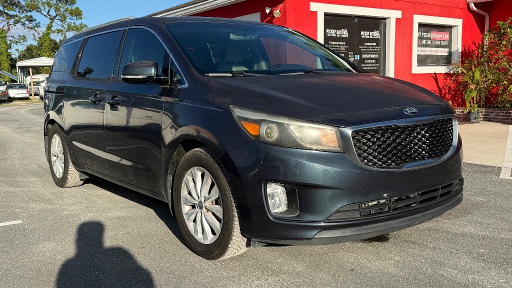 2015 Kia Sedona GLS - Middle level