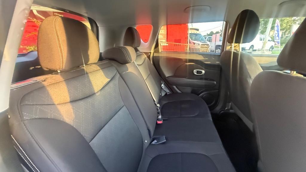 2016 Kia Soul - $9,900