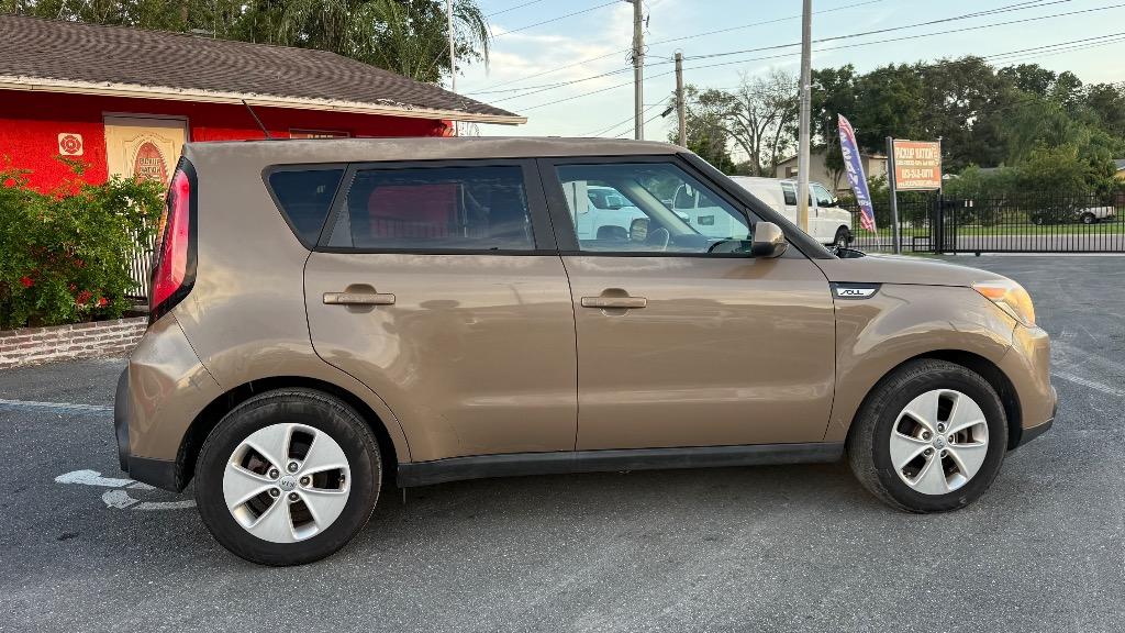 2016 Kia Soul - $9,900