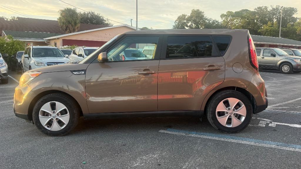 2016 Kia Soul - $9,900