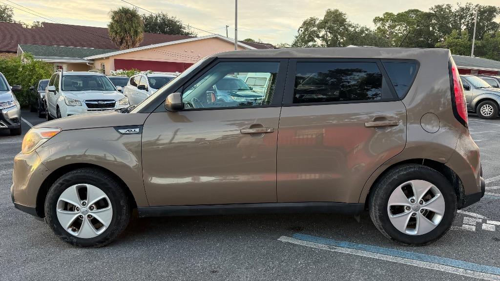 2016 Kia Soul - $9,900
