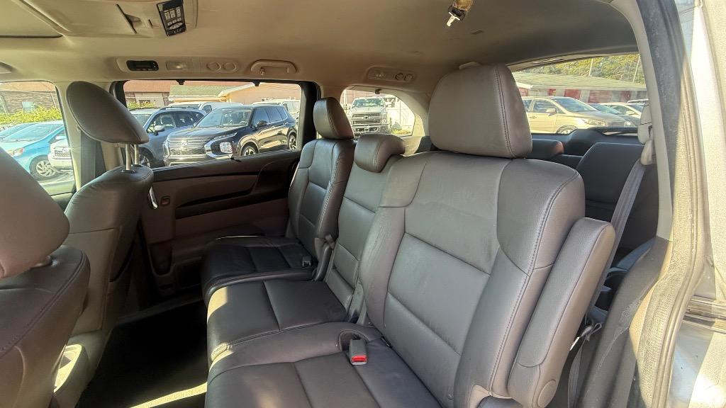2014 Honda Odyssey - $8,900