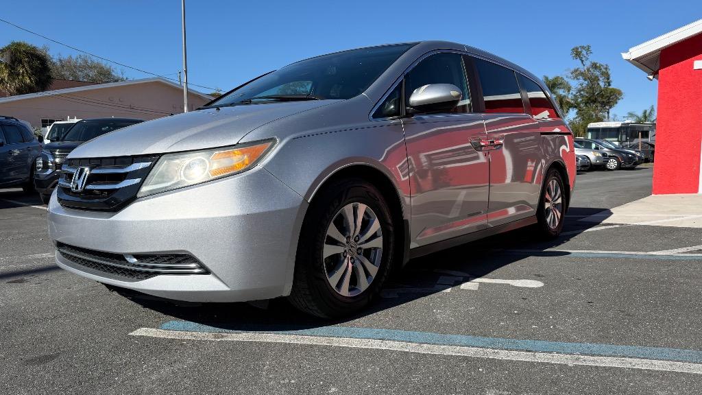 2014 Honda Odyssey - $8,900