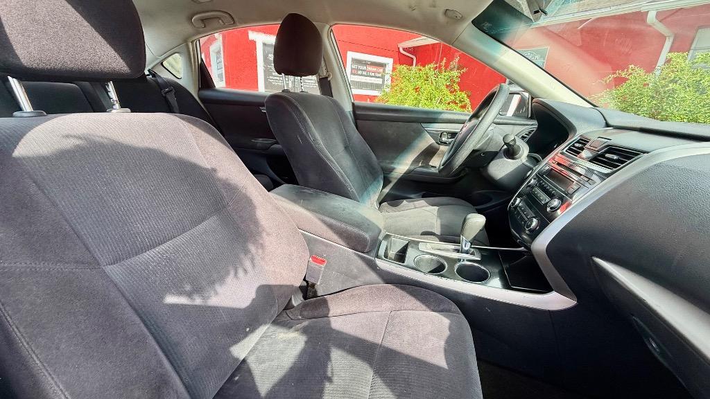 2013 Nissan Altima - $4,500