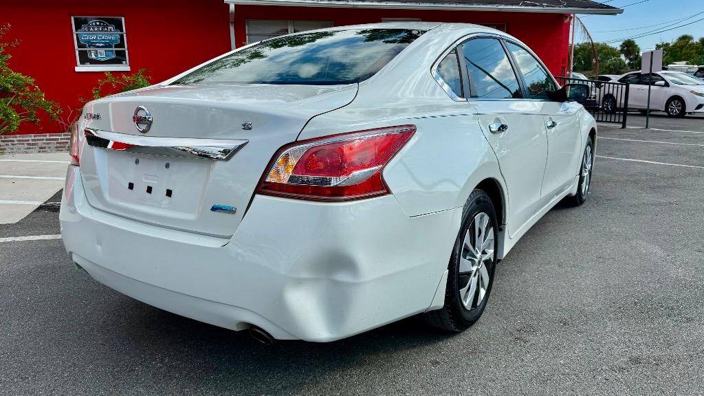 2013 Nissan Altima - $4,500