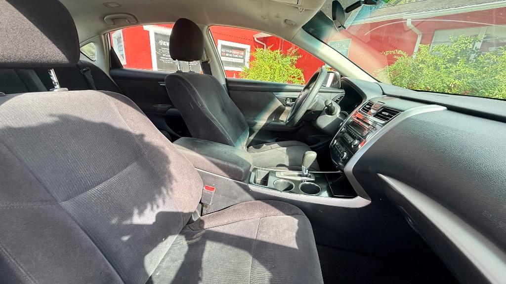 2013 Nissan Altima - $4,500