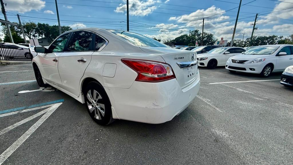 2013 Nissan Altima - $4,500