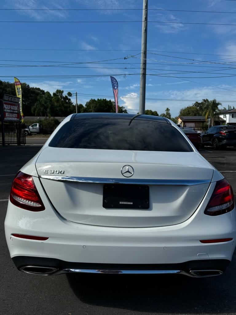 2018 Mercedes-Benz E-Class E300 photo