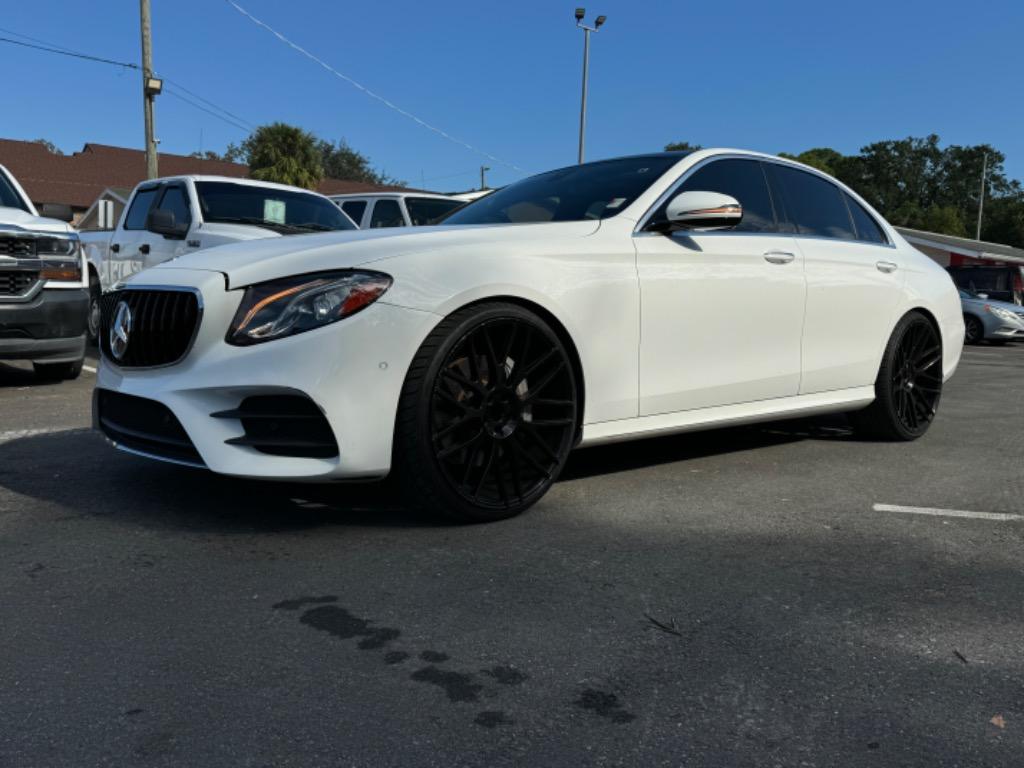 2018 Mercedes-Benz E-Class E300 photo