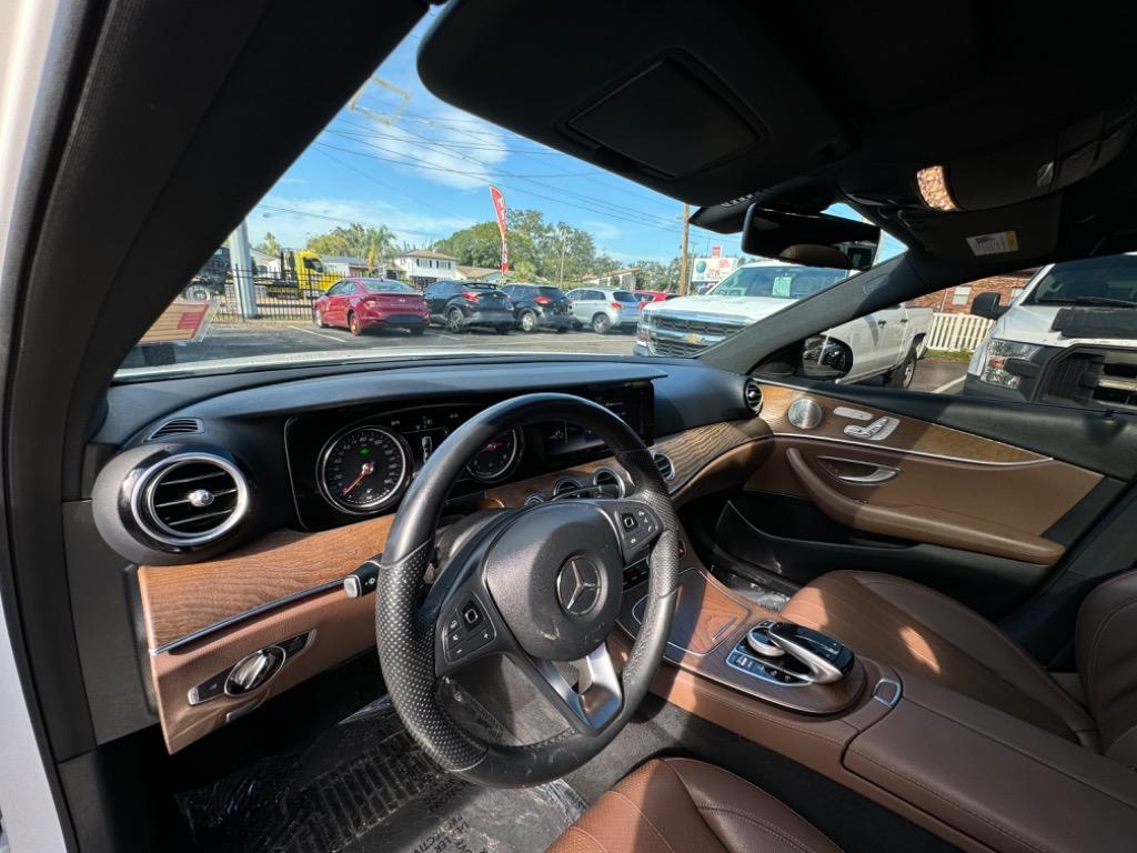 2018 Mercedes-Benz E-Class E300 photo