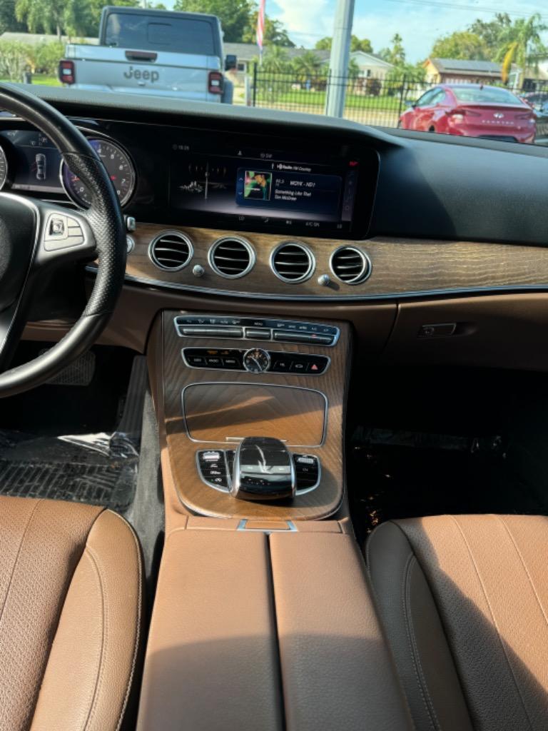 2018 Mercedes-Benz E-Class E300 photo