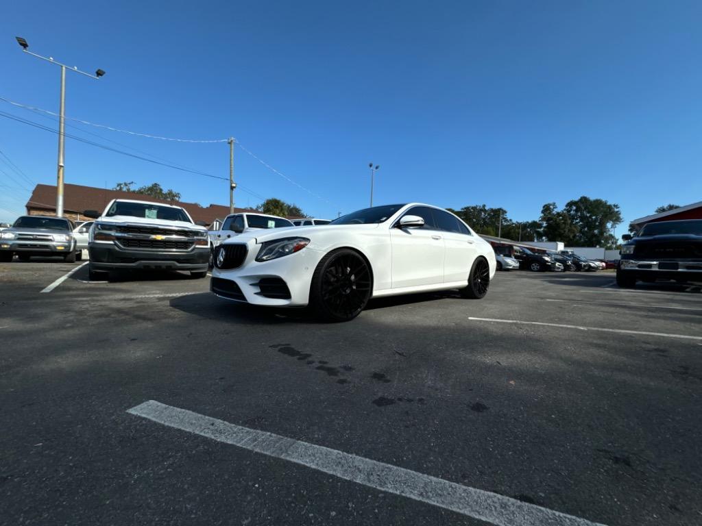 2018 Mercedes-Benz E-Class E300 photo