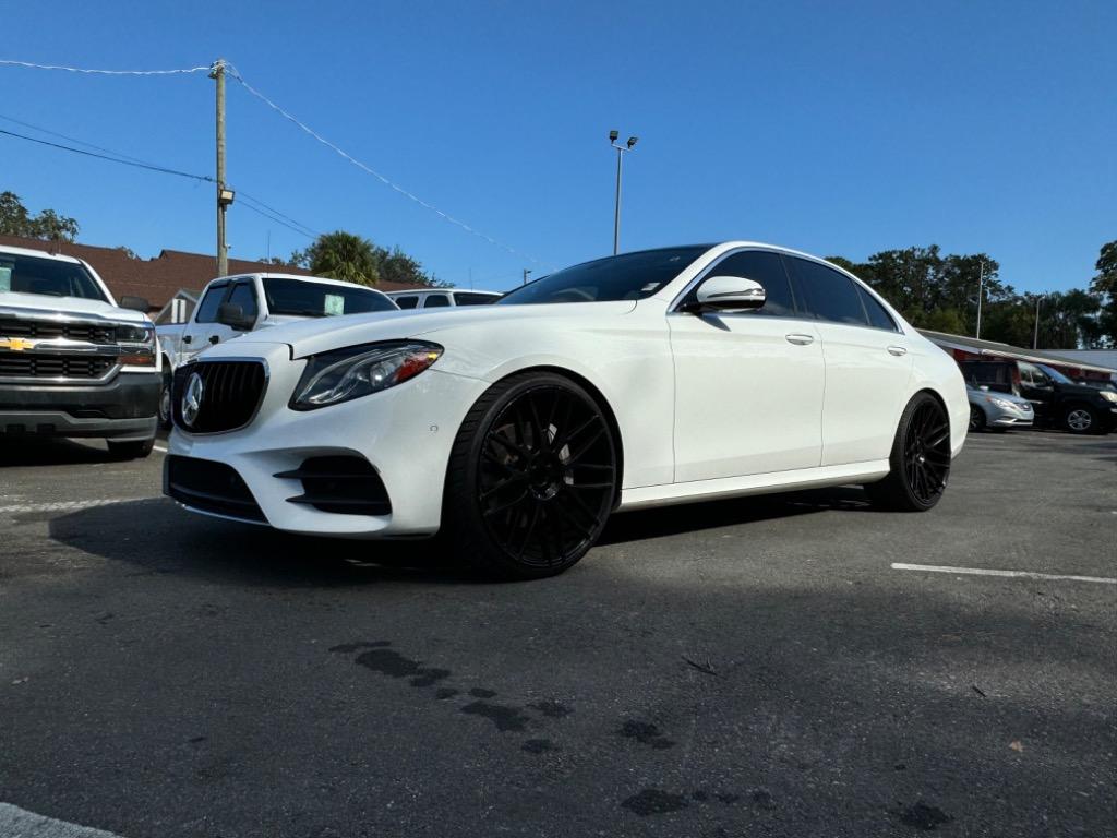 2018 Mercedes-Benz E-Class E300 photo