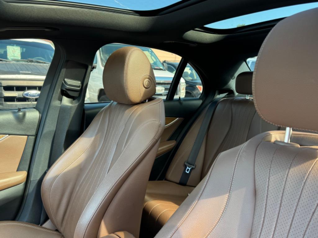 2018 Mercedes-Benz E-Class E300 photo