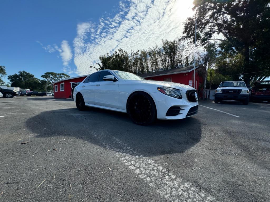 2018 Mercedes-Benz E-Class E300 photo