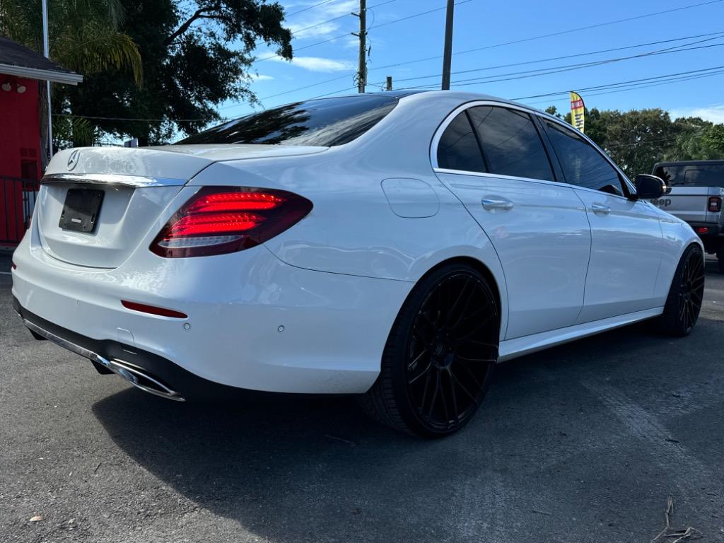 2018 Mercedes-Benz E-Class E300 photo
