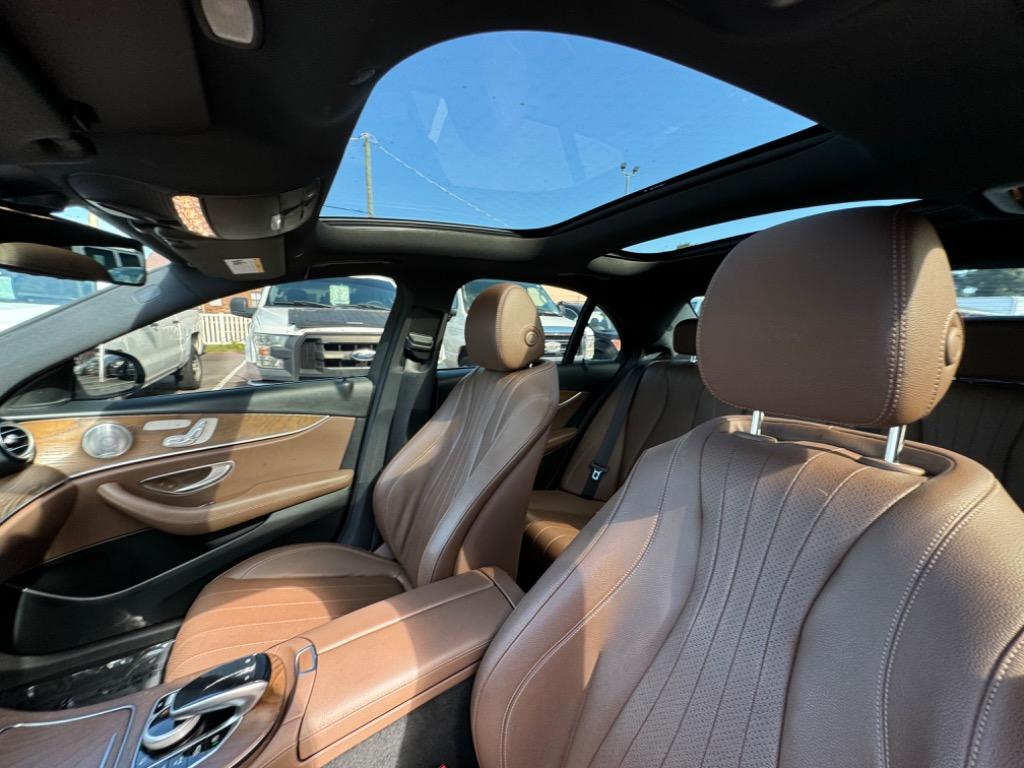 2018 Mercedes-Benz E-Class E300 photo