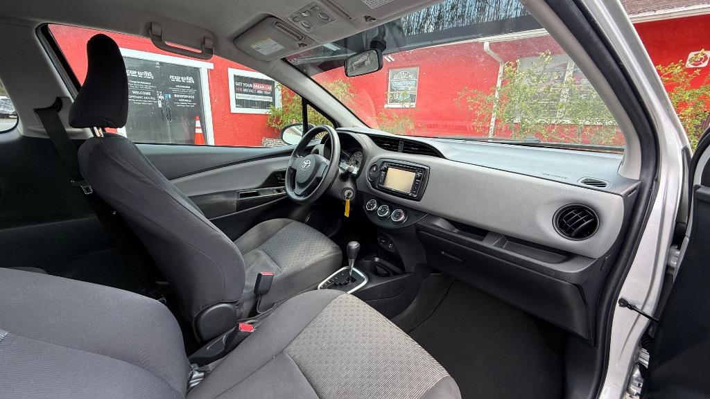 2015 Toyota Yaris - $6,900
