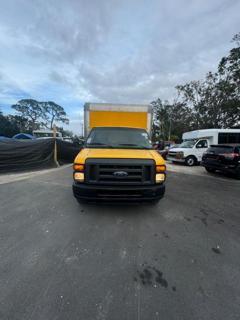 2015 Ford E-350 - $14,900