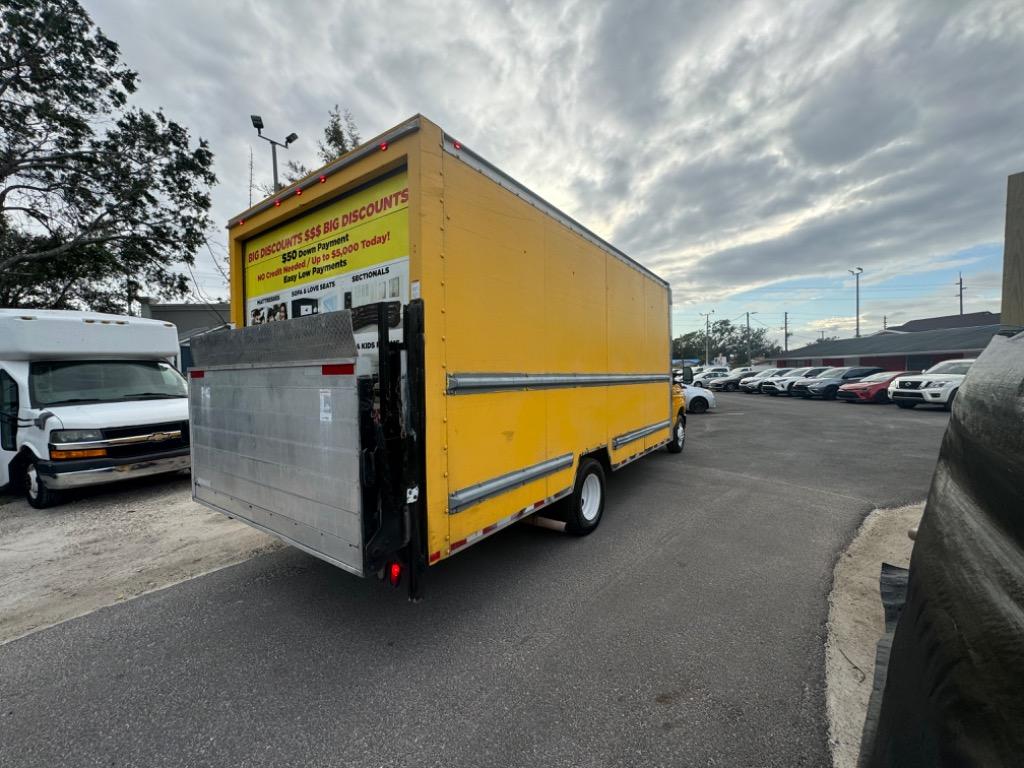 2015 Ford E-350 - $14,900