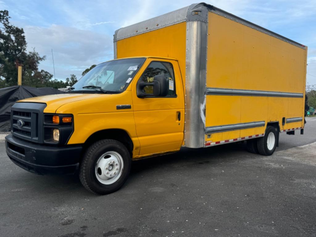 2015 Ford E-350 - $14,900