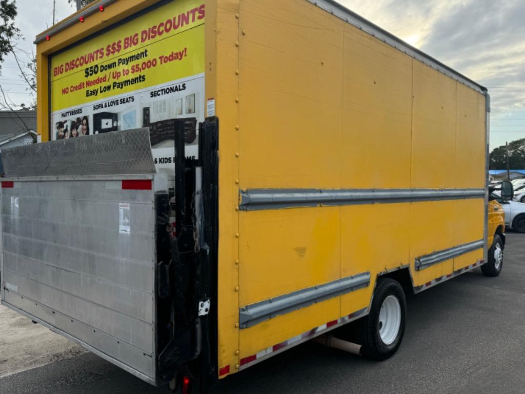 2015 Ford E-350 - $14,900