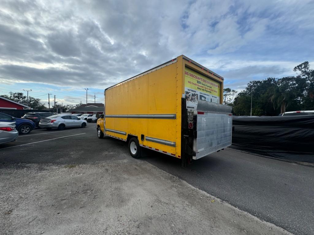 2015 Ford E-350 - $14,900