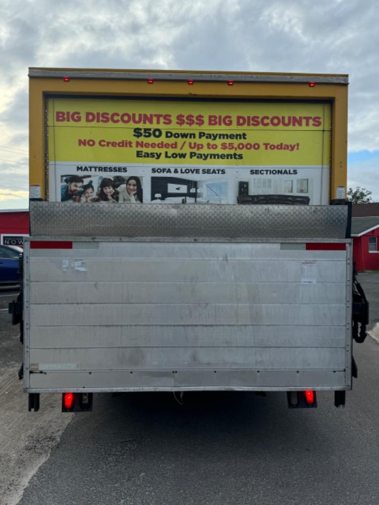 2015 Ford E-350 - $14,900